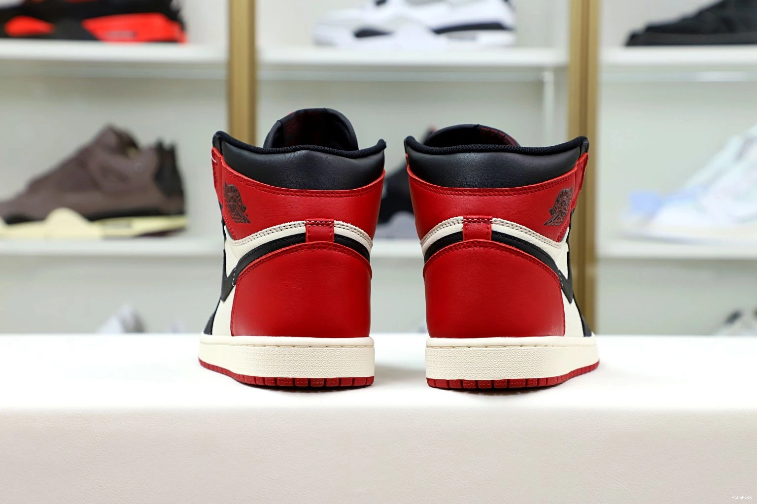 'BRED RETRO AIR HIGH JORDAN TOE' OG 1 0816